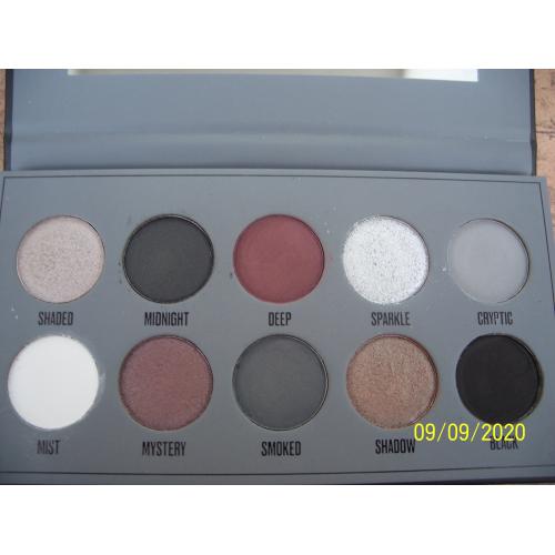 Makeup Obsession London Black Is The New Black Shadow Palette (Paleta 10 cieni do powiek) - opinie | zdjęcie do recenzji od Smerfeta83 - 1
