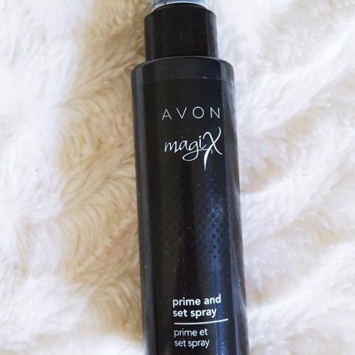 Avon MagiX, Prime and Set Spray (Spray utrwalający i baza) - opinie | zdjęcie do recenzji od paulinoowo