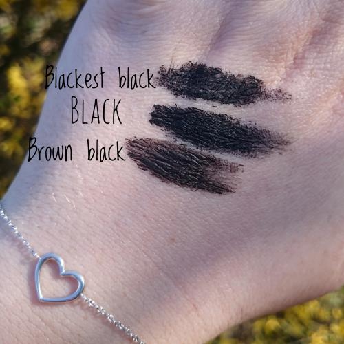 Avon Mark., Big & Multiplied Volume Mascara (Pogrubiający i rozdzielający tusz do rzęs) - opinie | zdjęcie do recenzji od FlyPati - 1