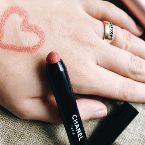 Chanel Le Rouge De Couleur [Longwear Lip Crayon ] (Szminka do ust w kredce) - opinie | zdjęcie do recenzji od KarolinaKwasniewska - 2