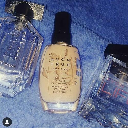 Avon True Colour, Calming Effects, Mattifying Foundation (Podkład matująco - antystresowy) - opinie | zdjęcie do recenzji od NataliaQueen