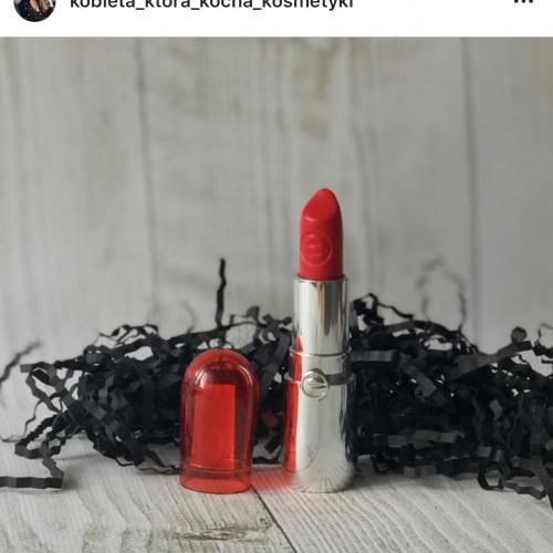 Essence Color Up Shine On Lipstick (Błyszcząca pomadka do ust) - opinie | zdjęcie do recenzji od angelika886