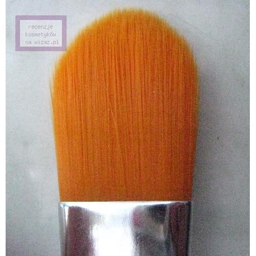 E.L.F. Cosmetics Foundation Brush (Pędzel do podkładu) - opinie | zdjęcie do recenzji od Robaczywka - 1