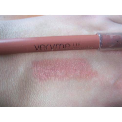 Oriflame Very Me, Lip Crayon (Konturówka do ust) - opinie | zdjęcie do recenzji od Smerfeta83