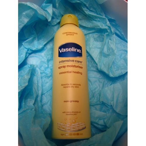 Vaseline Spray Moisturiser 'Essential Healing' (Balsam do ciała w sprayu) - opinie | zdjęcie do recenzji od kosmetykoholiczka123