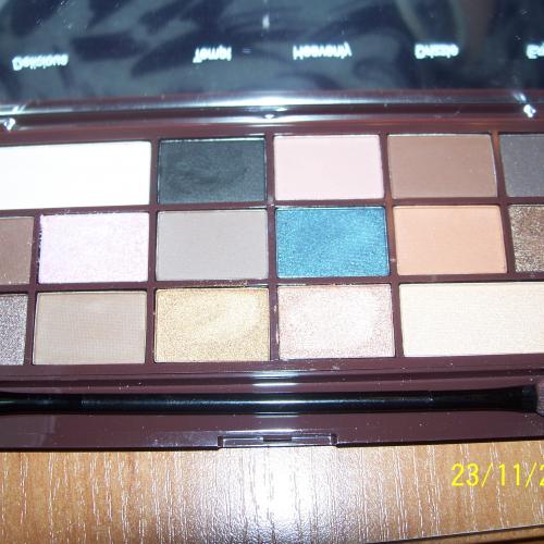 I Heart Revolution Salted Caramel Shadow Palette (Paleta 16 cieni do powiek) - opinie | zdjęcie do recenzji od Smerfeta83 - 5