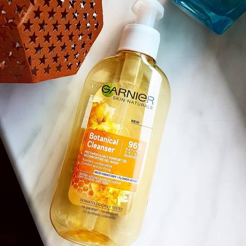 Garnier Botanical Cleanser, Recomforting Gel Wash (Żel oczyszczający przywracający komfort z miodem kwiatowym do skóry suchej i bardzo suchej) - opinie | zdjęcie do recenzji od Kosmetynka