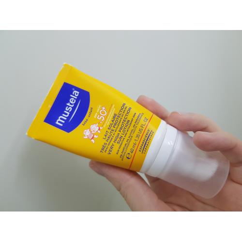 Mustela Sun Bebe-Enfant, Lait Solaire Tres Haute Protection SPF 50+ PPD 25 (Mleczko przeciwsłoneczne SPF 50+) - opinie | zdjęcie do recenzji od Zoe_Zebra