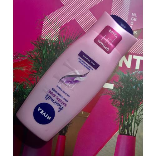 Nivea HairMilk Natural Shine, Odżywka pielęgnująca z proteinami mleka i jedwabiu do włosów matowych i zmęczonych - opinie | zdjęcie do recenzji od 49510cba5fef09f401ffe3f49994f01f3485a7ad_607cb9f26ba11