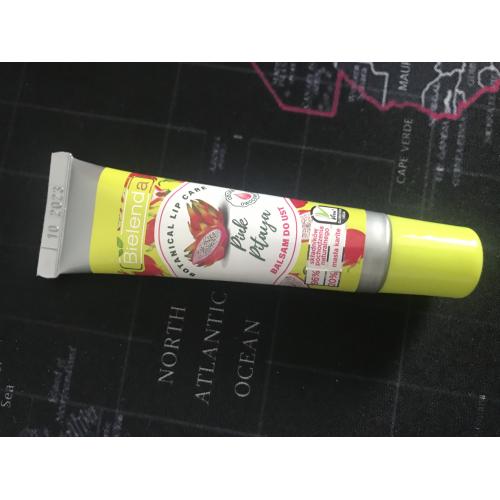 Bielenda Botanical Lip Care, Botaniczny balsam do ust z pitają `Pink Pitay` - opinie | zdjęcie do recenzji od colorfull_mind13