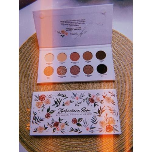 Glam Shop GlamBOX, DiM Agnieszka Janoszka x Glam Shop, Paleta cieni do powiek `Herbaciana Róża` - opinie | zdjęcie do recenzji od Rumcykiewicz