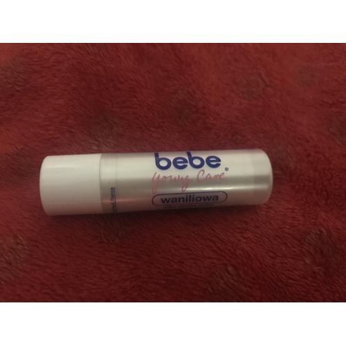 Bebe (Young Care) Silky Vanilla, Lippenpflegestift (Pielęgnacyjna pomadka do ust `Waniliowa') - opinie | zdjęcie do recenzji od colorfull_mind13