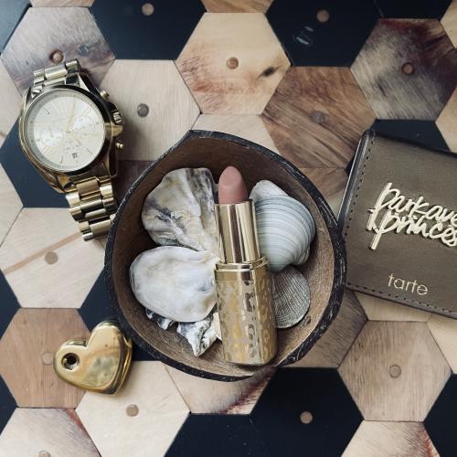 Revolution Pro New Neutral Satin Matte Lipstick (Pomadka do ust) - opinie | zdjęcie do recenzji od Drwaluska