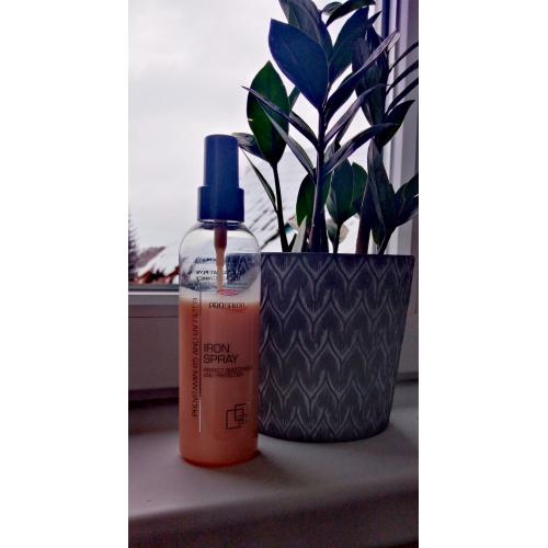 Prosalon Professional, Iron Spray Provitamin B5 and UV Filter (Termoochronny dwufazowy spray do prostowania włosów) - opinie | zdjęcie do recenzji od malaami08