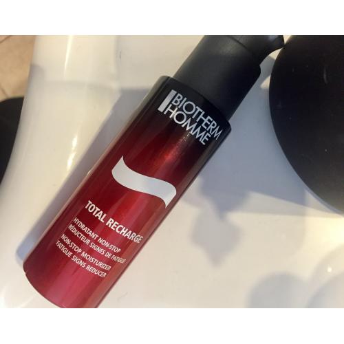Biotherm Homme, Total Recharge, Non-stop Moisturizer [Hydratant Non-stop] (Krem nawilżający na dzień) - opinie | zdjęcie do recenzji od 49510cba5fef09f401ffe3f49994f01f3485a7ad_607cb9f26ba11