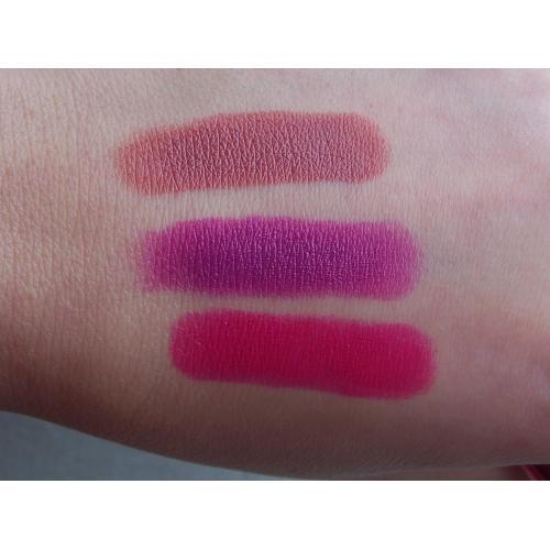 Avon Color Trend, Semi-Matte Lipstick (Kremowa szminka o półmatowym wykończeniu) - opinie | zdjęcie do recenzji od Smerfeta83 - 1