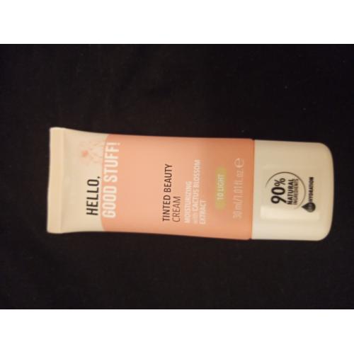 Essence Hello Good Stuff, Tinted Beauty Cream (Krem koloryzujący) - opinie | zdjęcie do recenzji od SandraMoxxx - 1