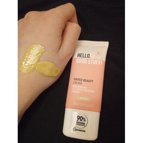 Essence Hello Good Stuff, Tinted Beauty Cream (Krem koloryzujący) - opinie | zdjęcie do recenzji od SandraMoxxx - 2