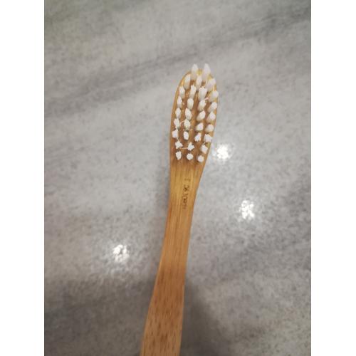 Dentalux Bamboo Brush Medium (Bambusowa szczoteczka do mycia zębów) - opinie | zdjęcie do recenzji od Lukrecja63 - 1