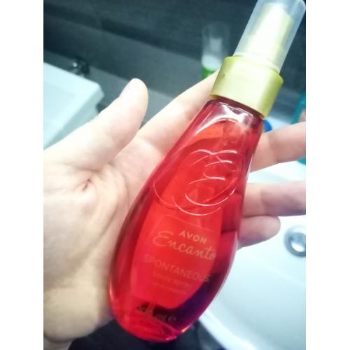 Avon Encanto Spontaneous, Body Spray (Mgiełka do ciała) - opinie | zdjęcie do recenzji od Wiola435