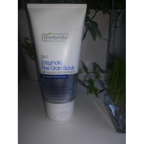Bielenda Professional 2 in 1 Enzyme Peel and Fine Grain Scrub with Papain and Bromelain (Enzymatyczny peeling drobnoziarnisty do twarzy z papainą i bromelainą 2 w 1) - opinie | zdjęcie do recenzji od Uleczka294