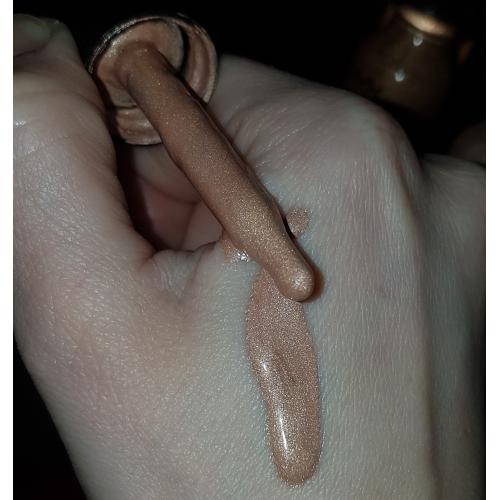 NYX Professional Makeup Total Control Pro, Illuminator (Płynny rozświetlacz) - opinie | zdjęcie do recenzji od Staria - 2