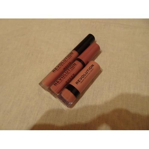 Revolution Beauty (Makeup Revolution) Sheer Brillant Lipgloss (Błyszczyk do ust w płynie) - opinie | zdjęcie do recenzji od lergie - 3