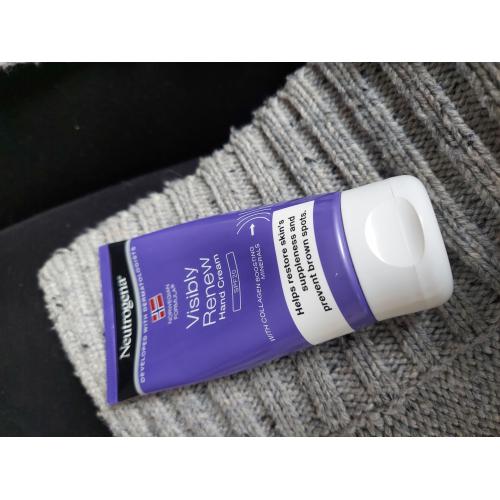 Neutrogena Formuła Norweska, Visibly Renew Elasticity Boost Hand Cream SPF20 (Krem do rąk) - opinie | zdjęcie do recenzji od Marti_Mania