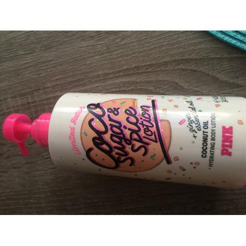 Victoria's Secret Pink Coco Sugar & Spice Body Lotion (Balsam do ciała) - opinie | zdjęcie do recenzji od Olusiaczek111 - 1