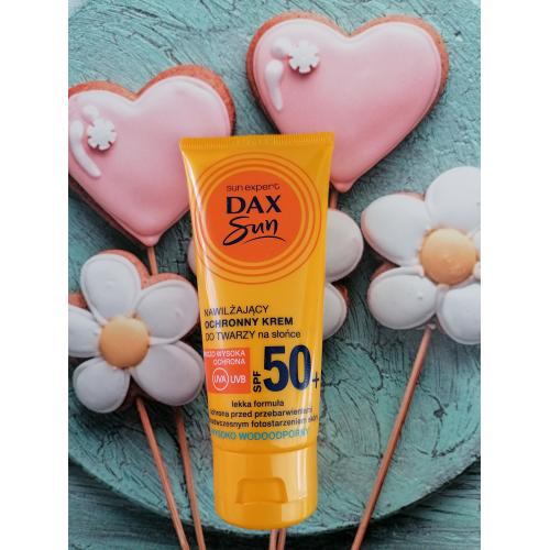 Dax Sun Nawilżający krem ochronny do twarzy SPF 50+ - opinie | zdjęcie do recenzji od Kafe81