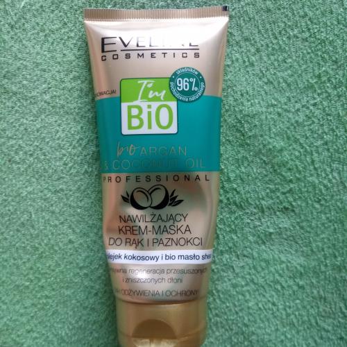 Eveline Cosmetics I'm Bio, Professional Bio Argan & Cocoa Butter, Odżywczy krem-maska do rąk i paznokci - opinie | zdjęcie do recenzji od 89fc2c2171a4d4a9893395074bafff4943c513c5_62cb5a01d2b5d