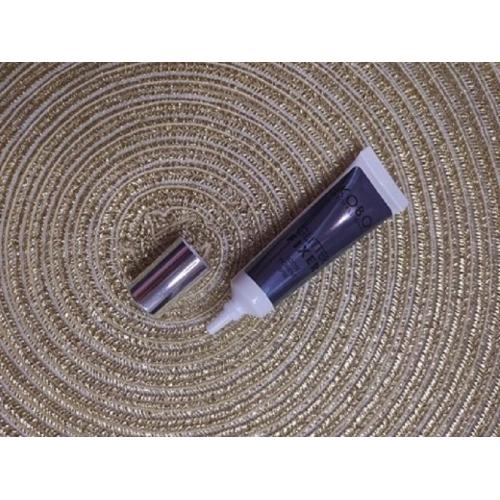 Kobo Professional Glitter Fixer Loose Pigment Base (Kremowa baza pod pigmenty) - opinie | zdjęcie do recenzji od Rumcykiewicz