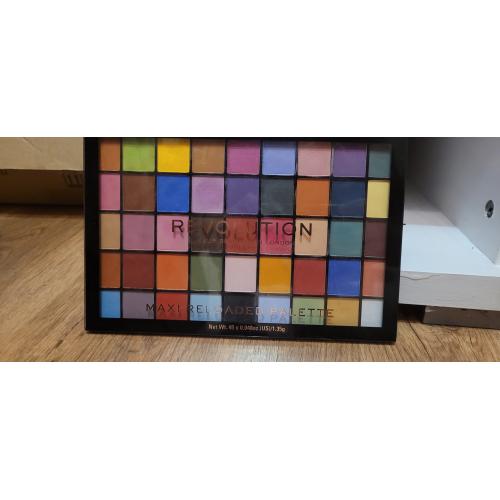 Revolution Beauty (Makeup Revolution) Maxi Reloaded Palette Monster Mattes (Paleta cieni) - opinie | zdjęcie do recenzji od szoczek - 1