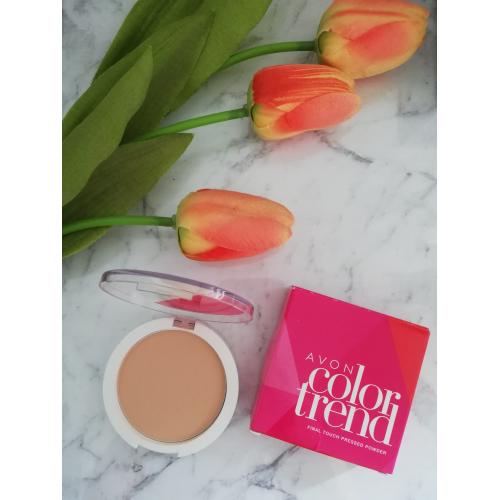 Avon Color Trend, Pressed Powder (nowa wersja) (Puder `Świecenie pod kontrolą`) - opinie | zdjęcie do recenzji od Tinaaa1987