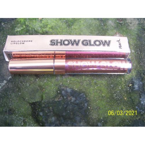 Avon Mark, Show Glow Holographic Lip Gloss (Holograficzny błyszczyk do ust) - opinie | zdjęcie do recenzji od Smerfeta83 - 3