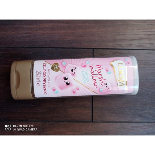 Luksja Marshmallow Shower Gel (Żel pod prysznic o zapachu pianek Marshmallow) - opinie | zdjęcie do recenzji od tunia777