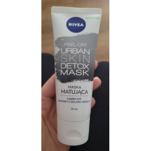 Nivea Urban Skin Detox, Maska matująca peel-off `Czarny ryż i ekstrakt z zielonej herbaty` - opinie | zdjęcie do recenzji od szoczek - 1