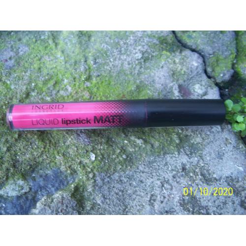 Ingrid Cosmetics Liquid Lipstick Matte (Pomadka matowa do ust w płynie) - opinie | zdjęcie do recenzji od Smerfeta83 - 1