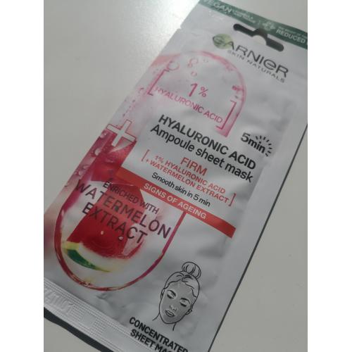 Garnier Skin Naturals, Ampułka w masce na tkaninie ujędrniająca z kwasem hialuronowym i ekstraktem z arbuza - opinie | zdjęcie do recenzji od Redakcja_Wizazpl - 1