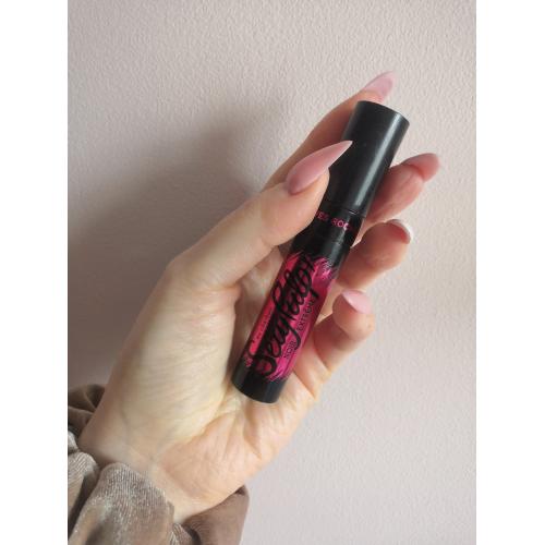 Yves Rocher Sexy Pulp Noir Extreme Mascara (Pogrubiający tusz do rzęs z pigmentami z węgla pochodzenia roślinnego) - opinie | zdjęcie do recenzji od DomkaKromkaa