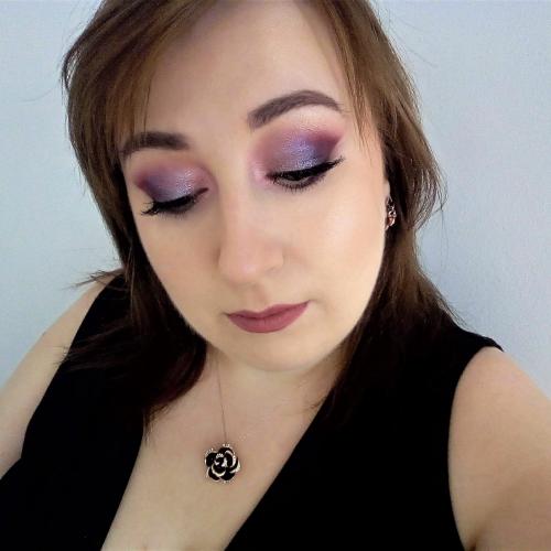 Vollare Cosmetics Purple Fantasy Eyeshadow Palette (Paleta cieni do powiek) - opinie | zdjęcie do recenzji od Elednor - 3