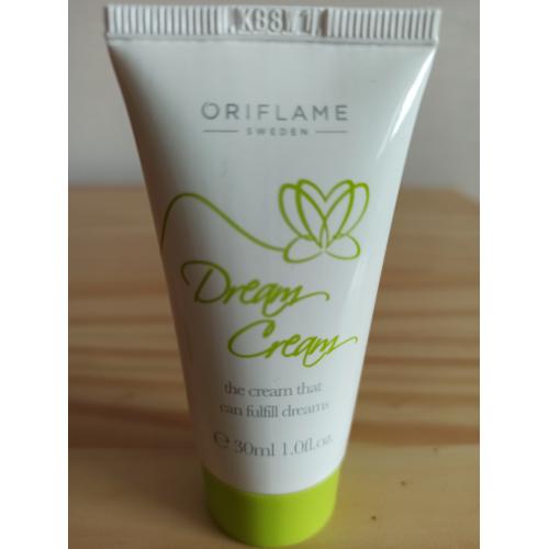 Oriflame Dream Cream, Krem pielęgnacyjno - nawilżający do rąk - opinie | zdjęcie do recenzji od ciasteczkowapanna