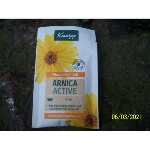 Kneipp Arnica Active, Gelenke & Muskel Wohl Badekristalle (Sól do kąpieli `Stawy i mięśnie`) - opinie | zdjęcie do recenzji od Smerfeta83 - 1