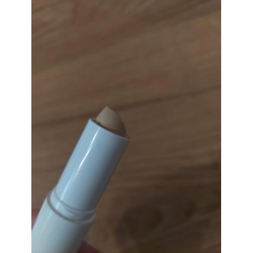 Lumene Nordic Chic, Cover Stick (Korektor w sztyfcie) - opinie | zdjęcie do recenzji od Lukrecja63 - 2