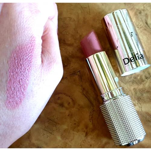 Delia Creamy Glam, Pomadka kryjąca do ust - opinie | zdjęcie do recenzji od Iwona_C