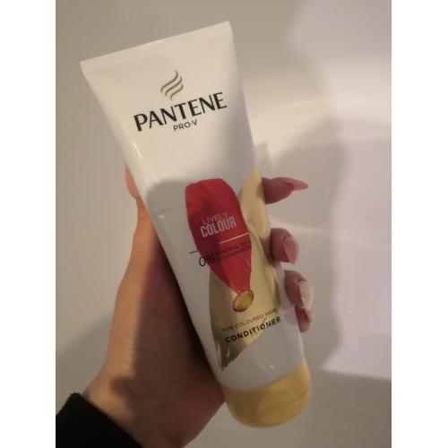 Pantene Pro-V,  Lively Colour, Conditioner (Odżywka do włosów farbowanych `Lśniący kolor`) - opinie | zdjęcie do recenzji od DomkaKromkaa