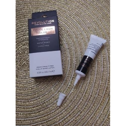 Revolution Beauty (Makeup Revolution) False Lash Glue (Klej do rzęs) - opinie | zdjęcie do recenzji od Rumcykiewicz - 2