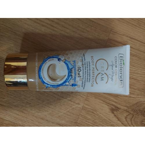 Bielenda Color Control, Aqua Magic CC Cream, Multifunkcyjny krem korygujący do ciała 10 w 1 wodoodporny SPF 6 - opinie | zdjęcie do recenzji od Lukrecja63 - 1
