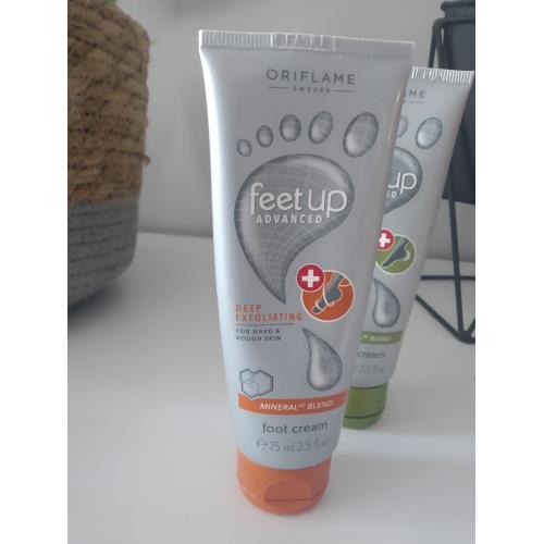 Oriflame Feet Up Advanced, Deep Exfoliating Foot Cream (Złuszczający krem do stóp) - opinie | zdjęcie do recenzji od Moniula93 - 1