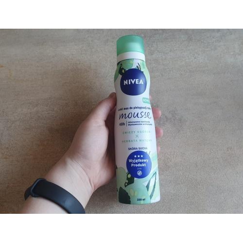Nivea Mousse, Świeży Ogórek i Herbata Matcha, Lekki mus do pielęgnacji ciała do skóry suchej - opinie | zdjęcie do recenzji od taktojamarta